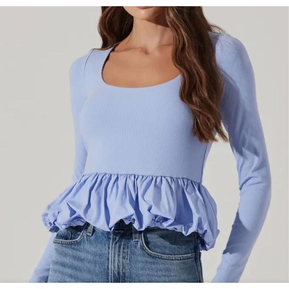 ASTR The Label Bubble Hem Peplum Top